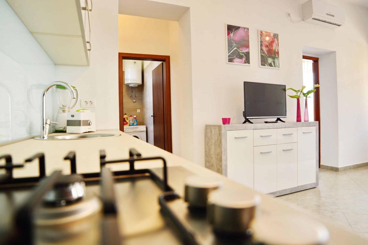 Apartman Verde Pridraga エクステリア 写真